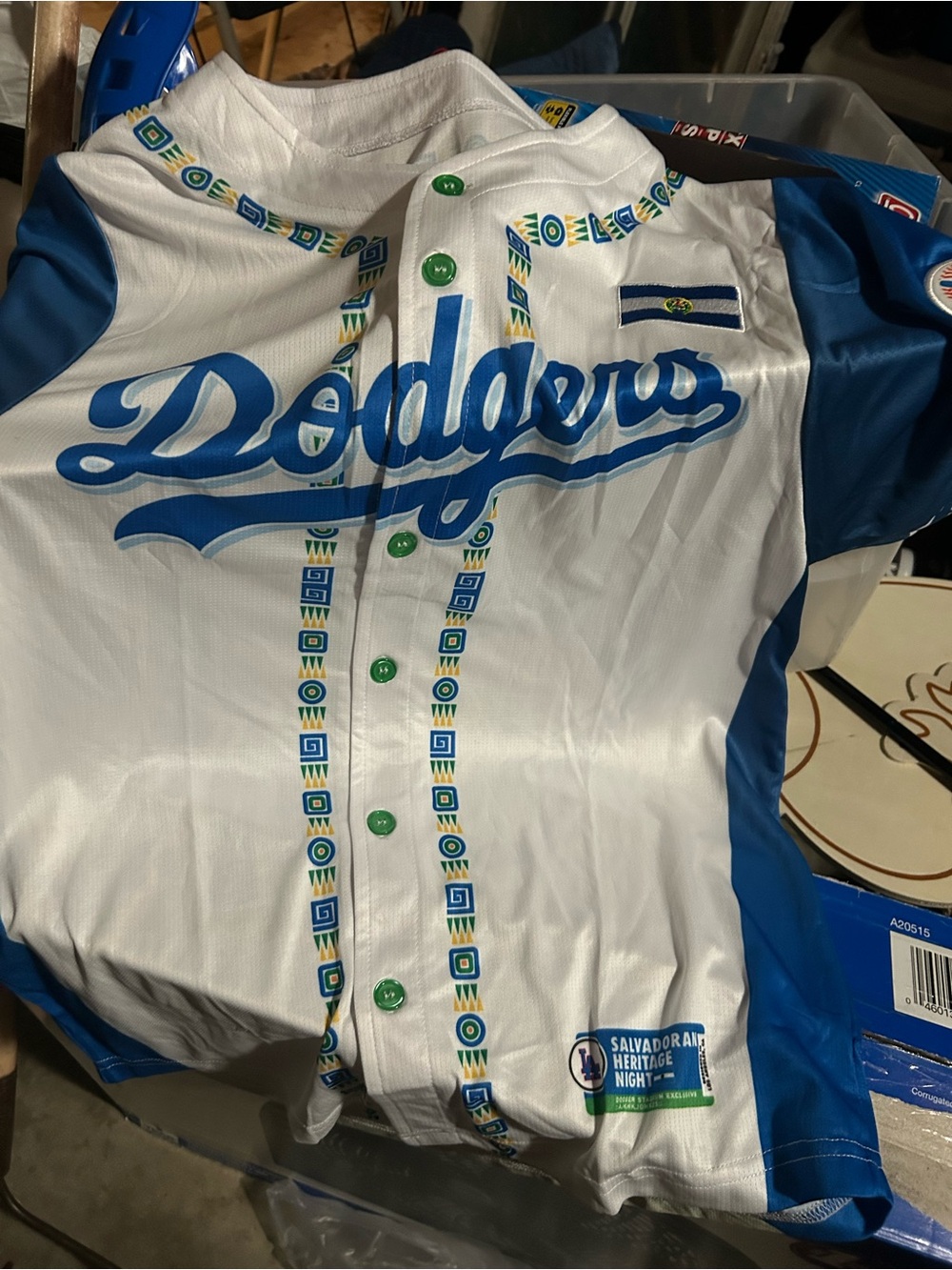 MLB Los angeles Dodgers Salvadoran Heritage giveaway baseball jersey size M